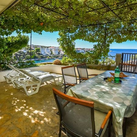Holiday Home Marija - Beautiful Location Close To The Sea Севид Екстериор снимка